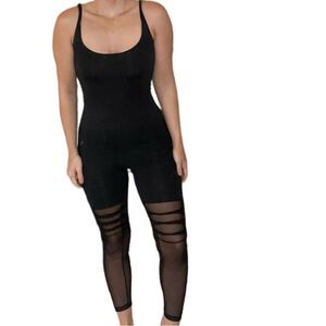 Half mesh black cotton high rise leggings Sz medium/large
